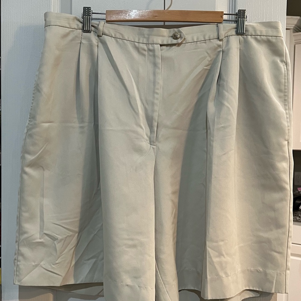 Woman’s plus size 22 W stone color shorts